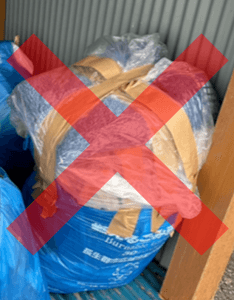 　指定ごみ袋は取っ手をしばって集積所へお出しください